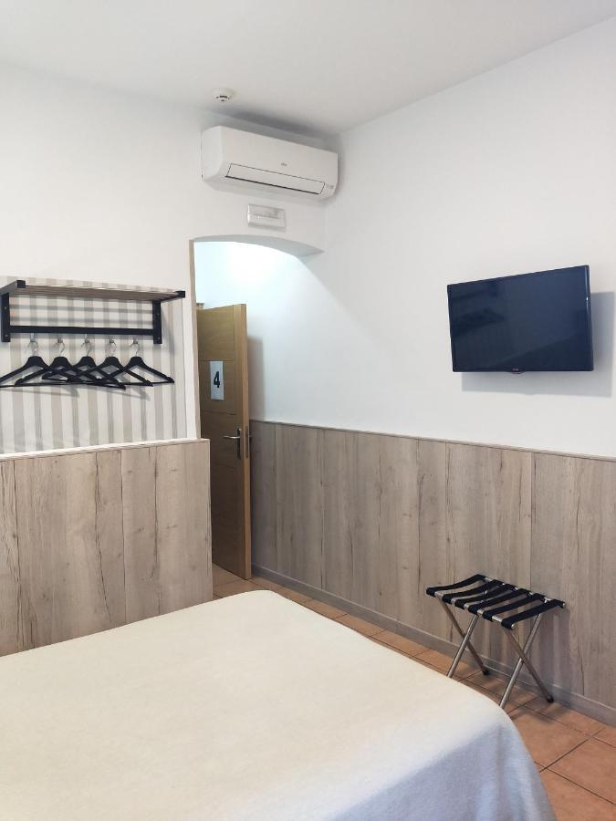 Hostal Maria Ronda Мадрид Екстер'єр фото
