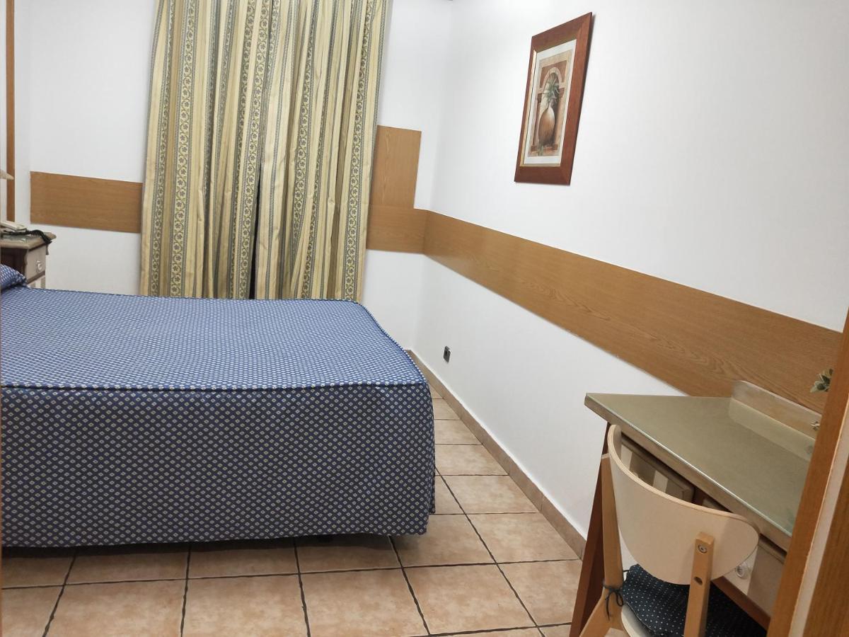 Hostal Maria Ronda Мадрид Екстер'єр фото