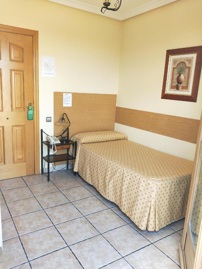 Hostal Maria Ronda Мадрид Екстер'єр фото