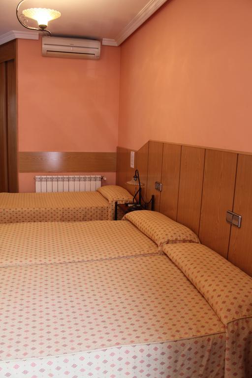 Hostal Maria Ronda Мадрид Екстер'єр фото