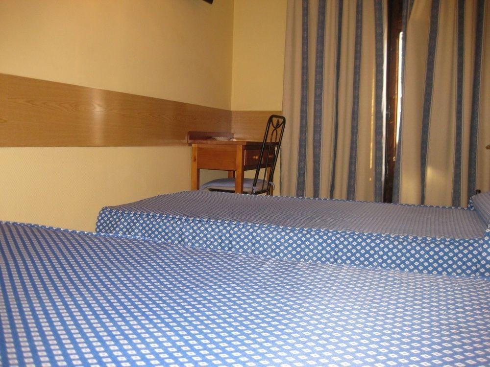 Hostal Maria Ronda Мадрид Екстер'єр фото