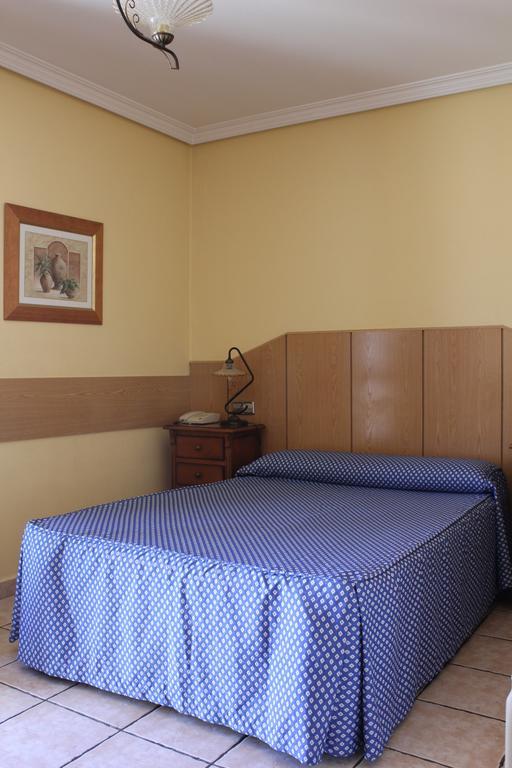 Hostal Maria Ronda Мадрид Екстер'єр фото