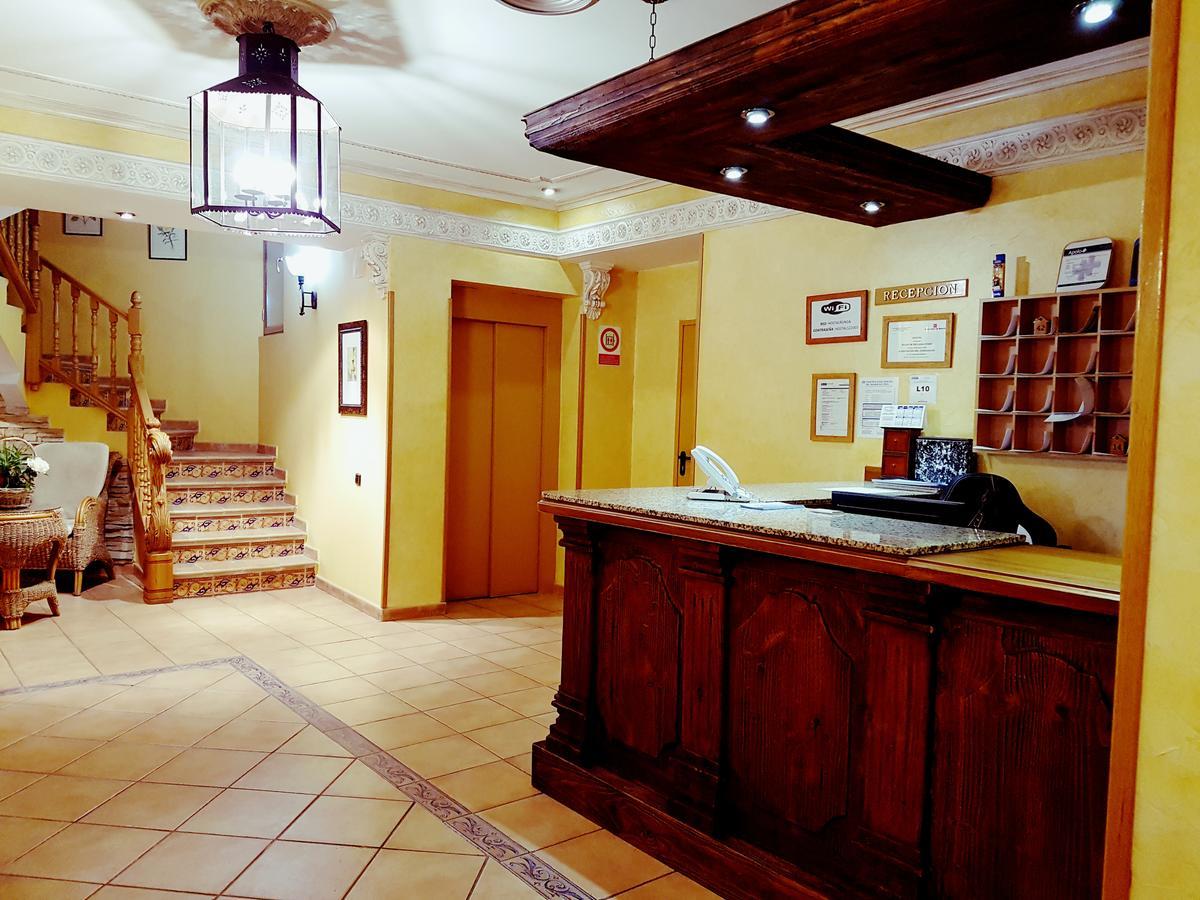 Hostal Maria Ronda Мадрид Екстер'єр фото